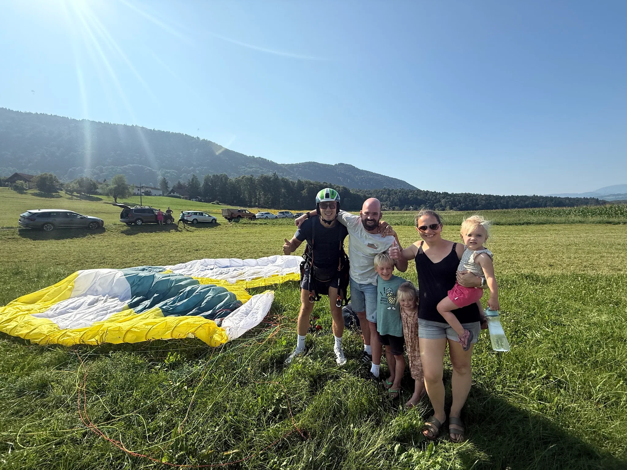 Pilot Impulse in skupina po pristanku s tandemskimi poleti